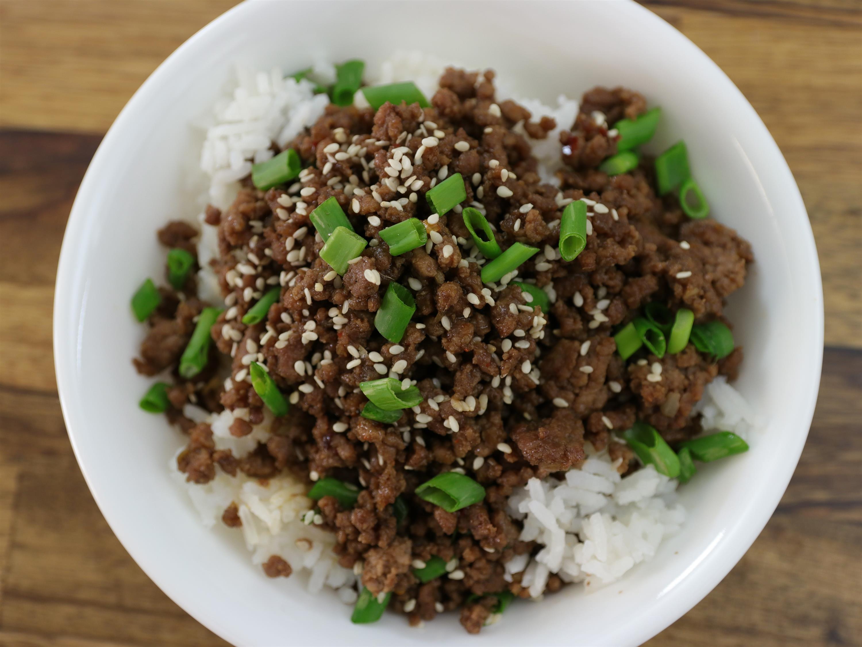 בשר טחון עם אורז בסגנון קוריאני